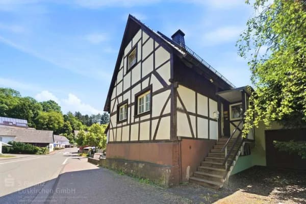 Immobilie in Nettersheim - Nettersheim - Holzmülheim
Zweifamilienhaus mit Teilungserklärung - Wohnen & Vermieten perfekt komb - Bild 2