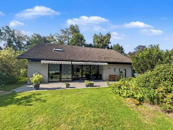 Immobilie in Tostedt - Potenzial trifft Lage: Großzügiges Einfamilienhaus zur Neugestaltung in Tostedt - Bild 0