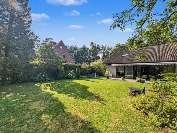 Immobilie in Tostedt - Potenzial trifft Lage: Großzügiges Einfamilienhaus zur Neugestaltung in Tostedt - Bild 2