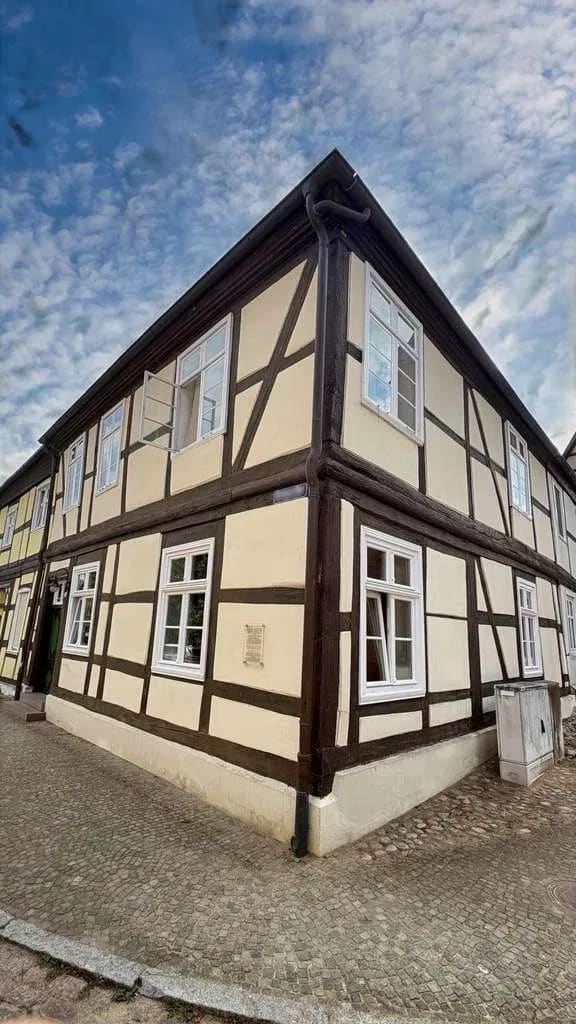 Immobilie in Lenzen (Elbe) - Vermietetes Denkmal - 2FH: Top-Invest! - Bild 3