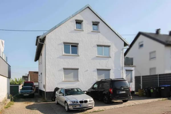 Immobilie in Illerkirchberg - Laufend instand gehaltenes Dreifamilienhaus mit großzügigem Grundstück in Illerkirchberg - Bild 0