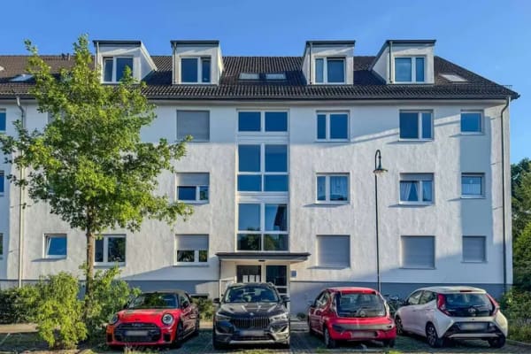 Immobilie in Mühlenbecker Land - Vermietete 1-Zimmer Wohnung mit großem Balkon & Tiefgaragenstellplatz in Schönfließ - Bild 0
