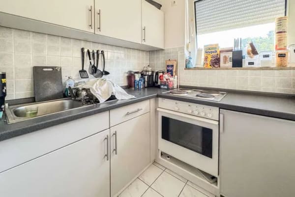 Immobilie in Mühlenbecker Land - Vermietete 1-Zimmer Wohnung mit großem Balkon & Tiefgaragenstellplatz in Schönfließ - Bild 3