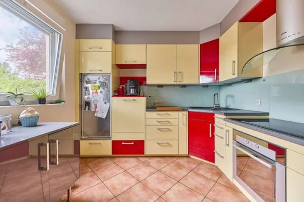 Immobilie in Freinsheim - Schöne 4 Zimmer Maisonette-Wohnung mit zusatzräumen, Garage und Stellplatz - Bild 3