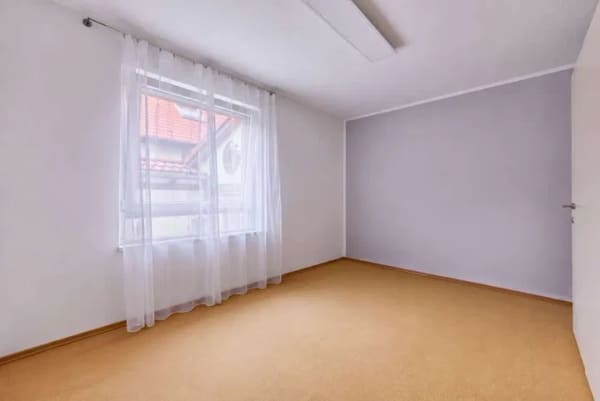 Immobilie in Freinsheim - Schöne 4 Zimmer Maisonette-Wohnung mit zusatzräumen, Garage und Stellplatz - Bild 4