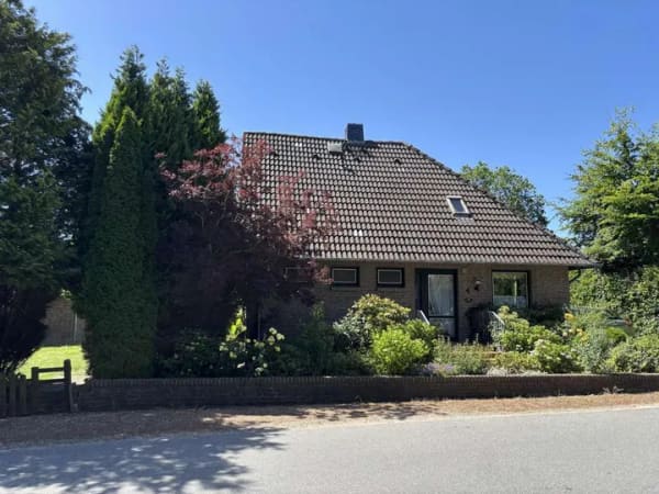 Immobilie in Wanderup - Raum für Ideen - großzügig und zentral wohnen mit jeder Menge Potenzial! - Bild 4