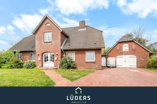 Immobilie in Risum-Lindholm - Einfamilienhaus mit zwei vermieteten Wohneinheiten - Bild 0