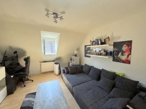 Immobilie in Kaiserslautern - KL-Ost: Eigentumswohnung mit 2 Zimmern, Küche, Bad und Garage - Bild 1