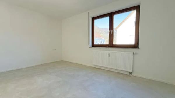 Immobilie in Lichtenstein - Top-Wohnung zum Sofortbezug - nur noch Koffer packen - Bild 3