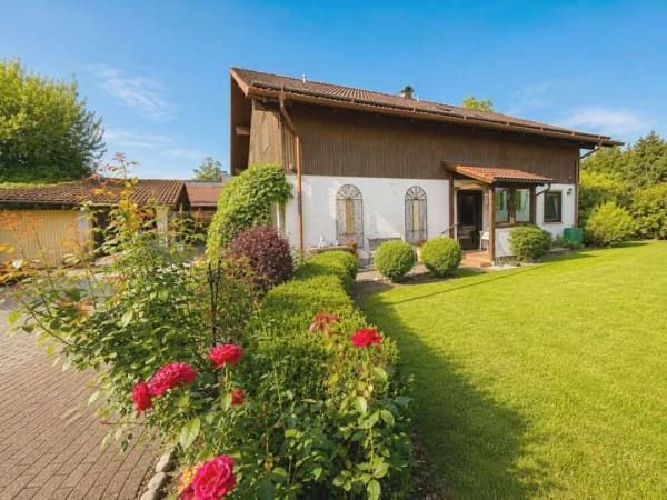 Immobilie in Seeshaupt - Seeshaupt - Großzügiges Zweifamilienhaus, eine Wohnung vermietet, unweit zum Starnberger See - Bild 3