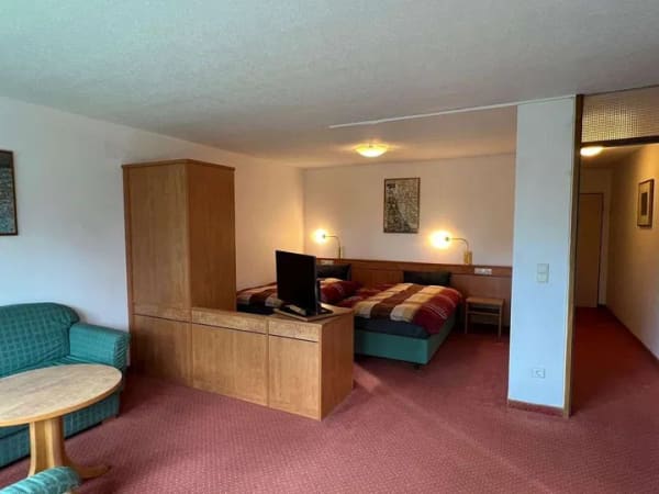 Immobilie in Altensteig - Bio-Energiedorf Wart/Schwarzwald: provisions.- und mietfreies Appartement am Waldrand - Bild 1