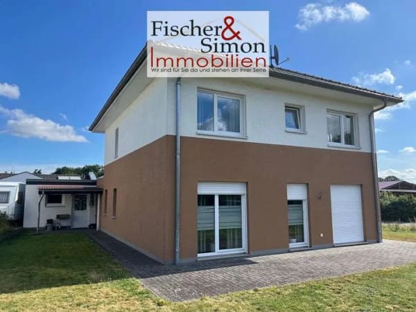 Immobilie in Liebenau - Liebenau-gepflegte Stadtvilla Bj. 2012 mit großzügigem Raumangebot-attraktive Alternative zum Neubau - Bild 2