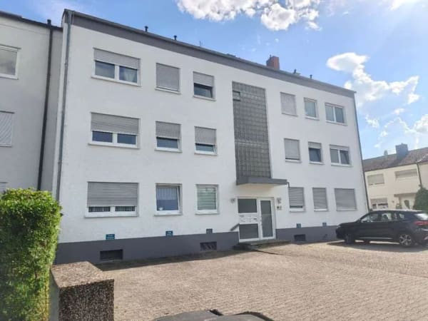 Immobilie in Lambsheim - Attraktive Kapitalanlage: renovierte 3-Zimmer-Wohnung mit Balkon & Garage stabile Rendite - Bild 0