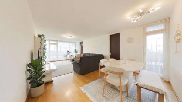 Immobilie in Taufkirchen - Großzügig wohnen in Taufkirchen – 4 Zimmer, ca. 103 m² und zwei Balkone - Bild 3