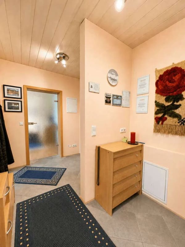 Immobilie in Kürnbach - 2-Zimmer-Wohnung mit Terrasse, Garten und Garage - Bild 1
