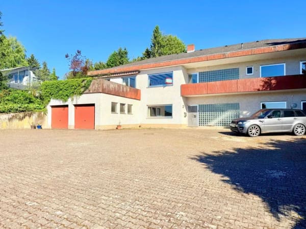Immobilie in Merzig - Landglück - Wohnhaus in exponierter Lage mit über 4.200 m² Grundstück - Bild 1
