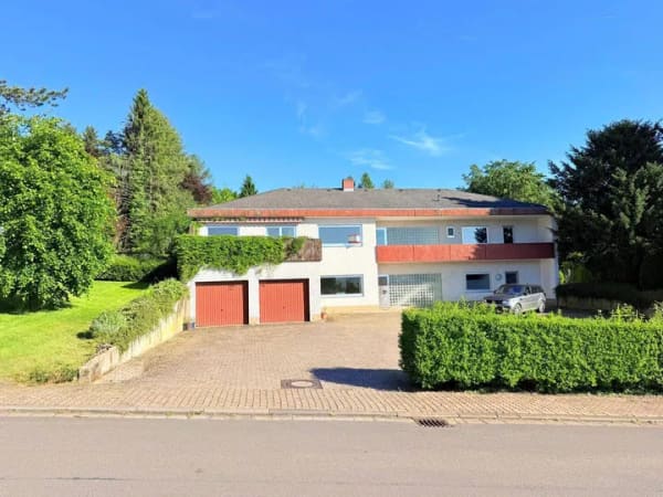 Immobilie in Merzig - Landglück - Wohnhaus in exponierter Lage mit über 4.200 m² Grundstück - Bild 2