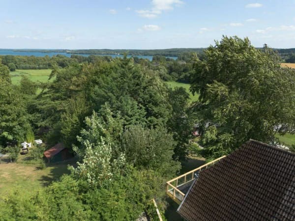 Immobilie in Dersau - Vielseitiges Zweifamilienhaus mit Panoramablick in Seenähe - Bild 1