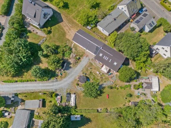 Immobilie in Zell im Fichtelgebirge - Charmantes Haus in Zell! 1.923 m² Traumgrundstück mit genehmigtem Ausbaupotenzial - Bild 4