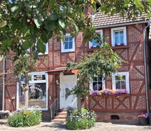 Immobilie in Bad Zwesten - Viel Platz für den Alltag in diesem Einfamilienhaus in Bad Zwesten - Bild 0