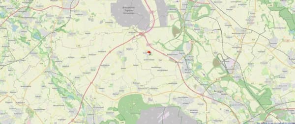 Immobilie in Bedburg - Gepflegtes Mehrfamilienhaus mit 5 Wohneinheiten und 4 Garagen - Bild 3