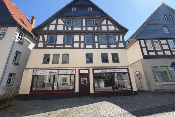 Immobilie in Alsfeld - Wohn- und Geschätshaus in zentraler Altstadtnähe (nach WEG aufgeteilt) - Bild 0