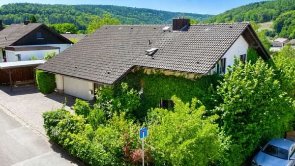 Immobilie in Ködnitz - Einfamilienhaus mit Garten, Doppelgarage und Carport in Ködnitz-Kauerndorf - Bild 1
