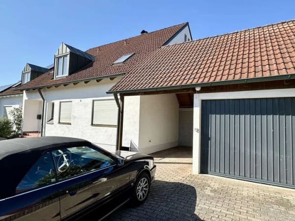Immobilie in Tegernheim - Schöne 3-Zimmer-Dachgeschoßwohnung - Bild 1