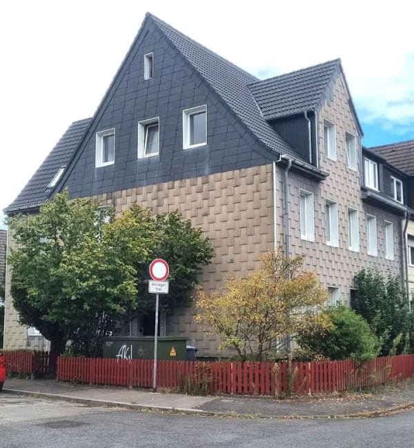 Immobilie in Bottrop - Teilsaniertes Mehrfamilienhaus in Bottrop- Eigen - Bild 0