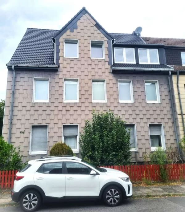 Immobilie in Bottrop - Teilsaniertes Mehrfamilienhaus in Bottrop- Eigen - Bild 2