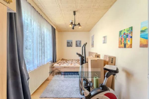 Immobilie in Oberkrämer - BUNGALOW MIT WEITBLICK – Wohnen im Grünen mit traumhaftem Blick auf die Pferdekoppel! - Bild 4