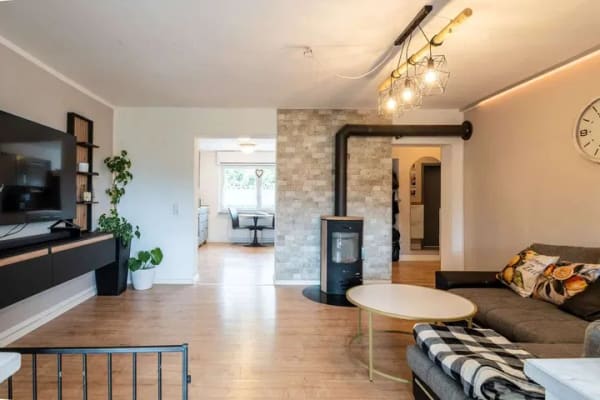 Immobilie in Lissendorf - Freistehendes Einfamilienhaus in Lissendorf I 2021 teilsaniert I 4 Schlafzimmer I 2 Badezimmer - Bild 4