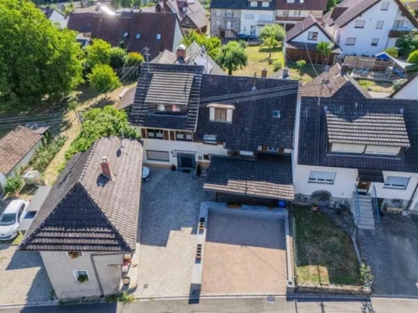 Immobilie in Schliengen - Besonderes Wohnensemble - zwei Häuser, ein Bauplatz - Bild 0