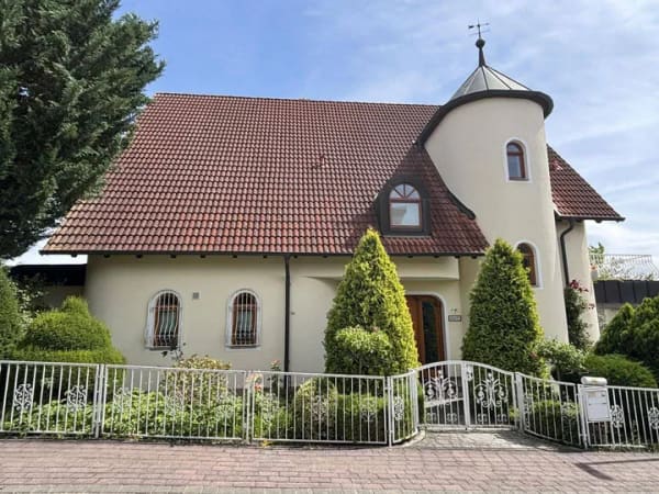 Immobilie in Werneck - Exklusives Wohnen für höchste Ansprüche! - Bild 3