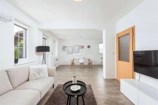 Immobilie in Sehlde - Reihenhaus mit 4 Zimmern, Terrasse und Garten - Prední Výton - Bild 3