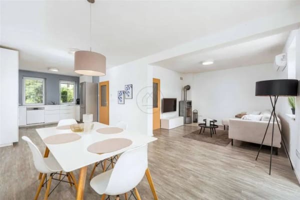 Immobilie in Sehlde - Reihenhaus mit 4 Zimmern, Terrasse und Garten - Prední Výton - Bild 4