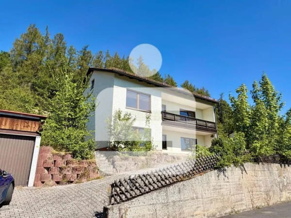 Immobilie in Ensdorf - Charmantes Einfamilienhaus mit Einliegerwohnung in Ensdorf - Bild 0