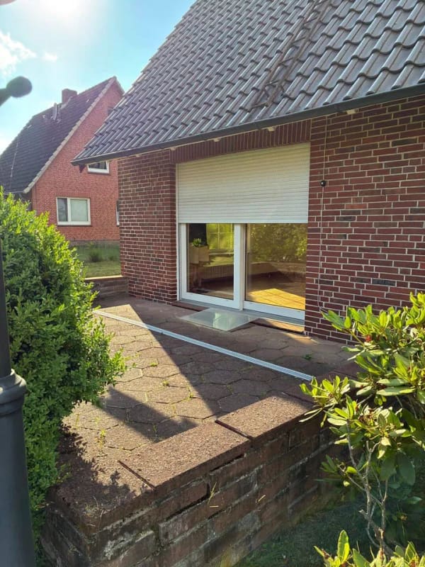Immobilie in Undeloh - Haus mit Keller und Garage auf einem großen Grundstück - Bild 2