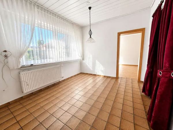 Immobilie in Greven - Vielseitige Doppelhaushälfte in Greven mit Wintergarten, Balkon und Garten - Bild 3