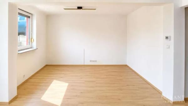 Immobilie in Bopfingen - Wohnen mit fantastischer Aussicht - Wohnhaus in Bopfingen-Flochberg - Bild 4