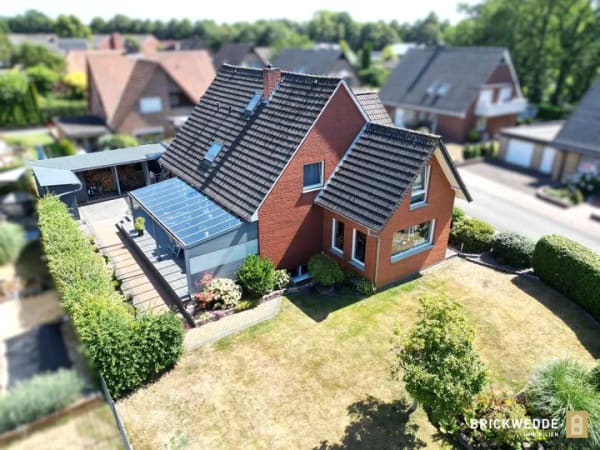 Immobilie in Hörstel - Zwei Wohnungen, viele Möglichkeiten - Zweifamilienhaus in Bevergern - Bild 0