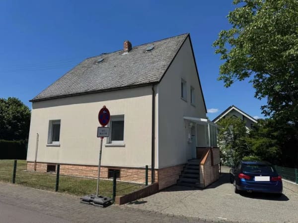 Immobilie in Riol - Riol - Freistehendes Einfamilienhaus mit Garten, Garage und Einbauküche - Bild 0