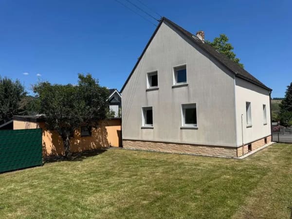 Immobilie in Riol - Riol - Freistehendes Einfamilienhaus mit Garten, Garage und Einbauküche - Bild 1