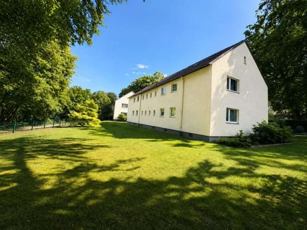 Immobilie in Bad Schwartau - 4-Zimmer Wohnung: Großräumige Raumaufteilung, naturnahe Lage! - Bild 1