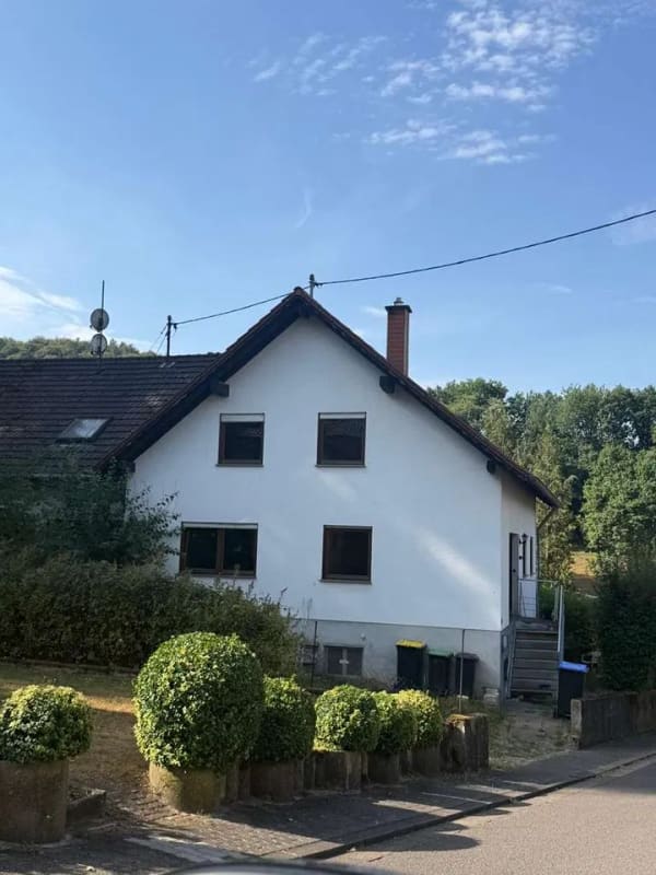 Immobilie in Losheim am See - DHH  am Waldrand von Rissenthal gelegen zu verkaufen! - Bild 1