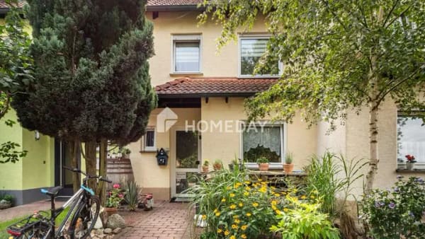 Immobilie in Wandlitz - Wohnqualität auf drei Ebenen – Reihenhaus mit Garten, Terrasse und Garage - Erbpacht vorhanden - Bild 1