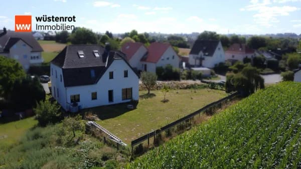 Immobilie in Spenge - Ein Haus mit Geschichte und Zukunft - einzigartiges Ein- bis Zweifamilienhaus in Spenge - Bild 1