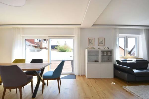 Immobilie in Kahl am Main - Stilvoll wohnen: Energieeffiziente Maisonette mit beeindruckender Dachterrasse! - Bild 1
