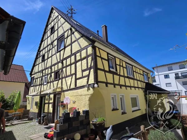 Immobilie in Niederstotzingen - Gute Kapitalanlage über 6% Rendite -  3 Fam. Haus - ca. 200m² Wfl. -  Ortsmitte Niederstotzingen - Bild 1