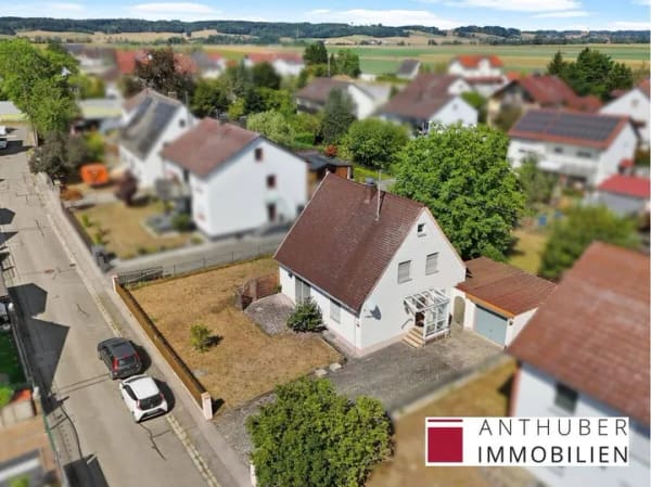 Immobilie in Langweid am Lech - ***Provisionsfrei für Kaufende***Kleines Zweifamilienhaus mit vielseitigen Nutzungsmöglichkeiten - Bild 0